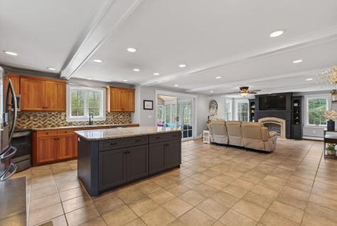 19 Woodfield Drive Scarborough ME 04074