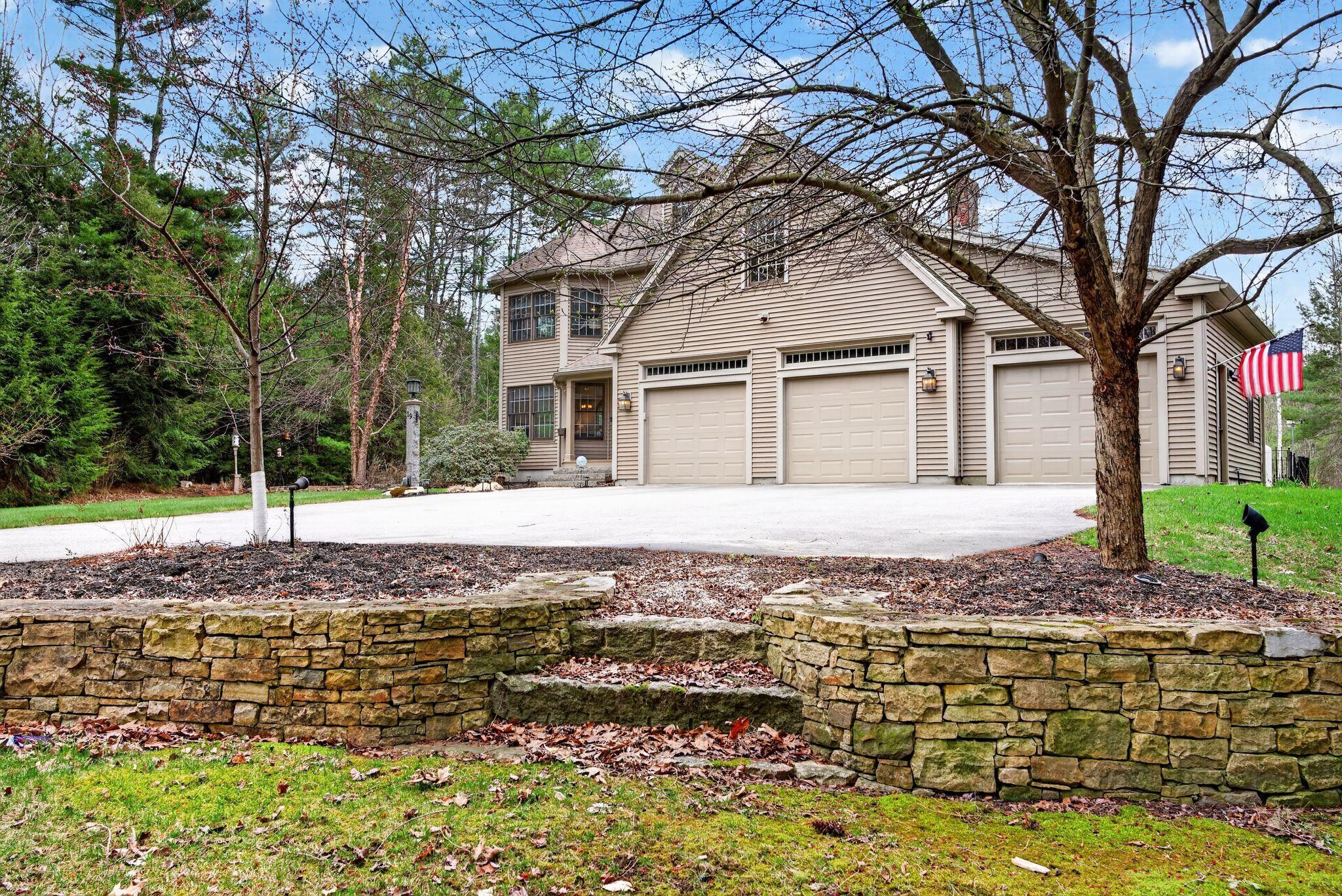 19 Woodfield Drive Scarborough ME 04074