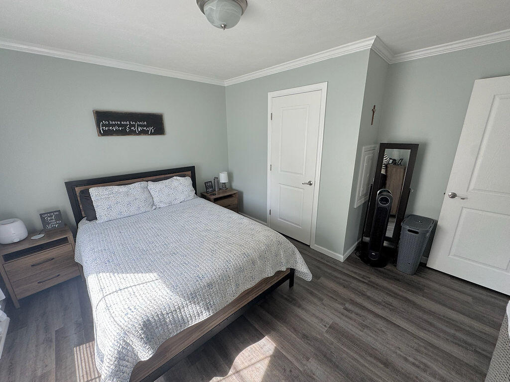 7 Lloyd Lane Holden ME 04429