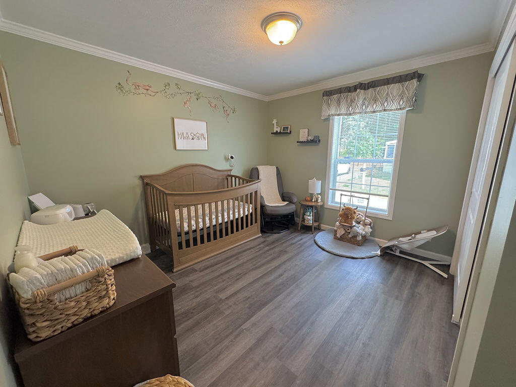 7 Lloyd Lane Holden ME 04429