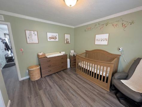 7 Lloyd Lane Holden ME 04429