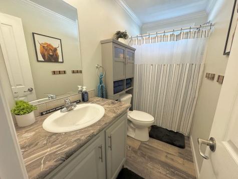 7 Lloyd Lane Holden ME 04429