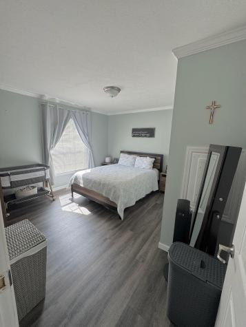 7 Lloyd Lane Holden ME 04429