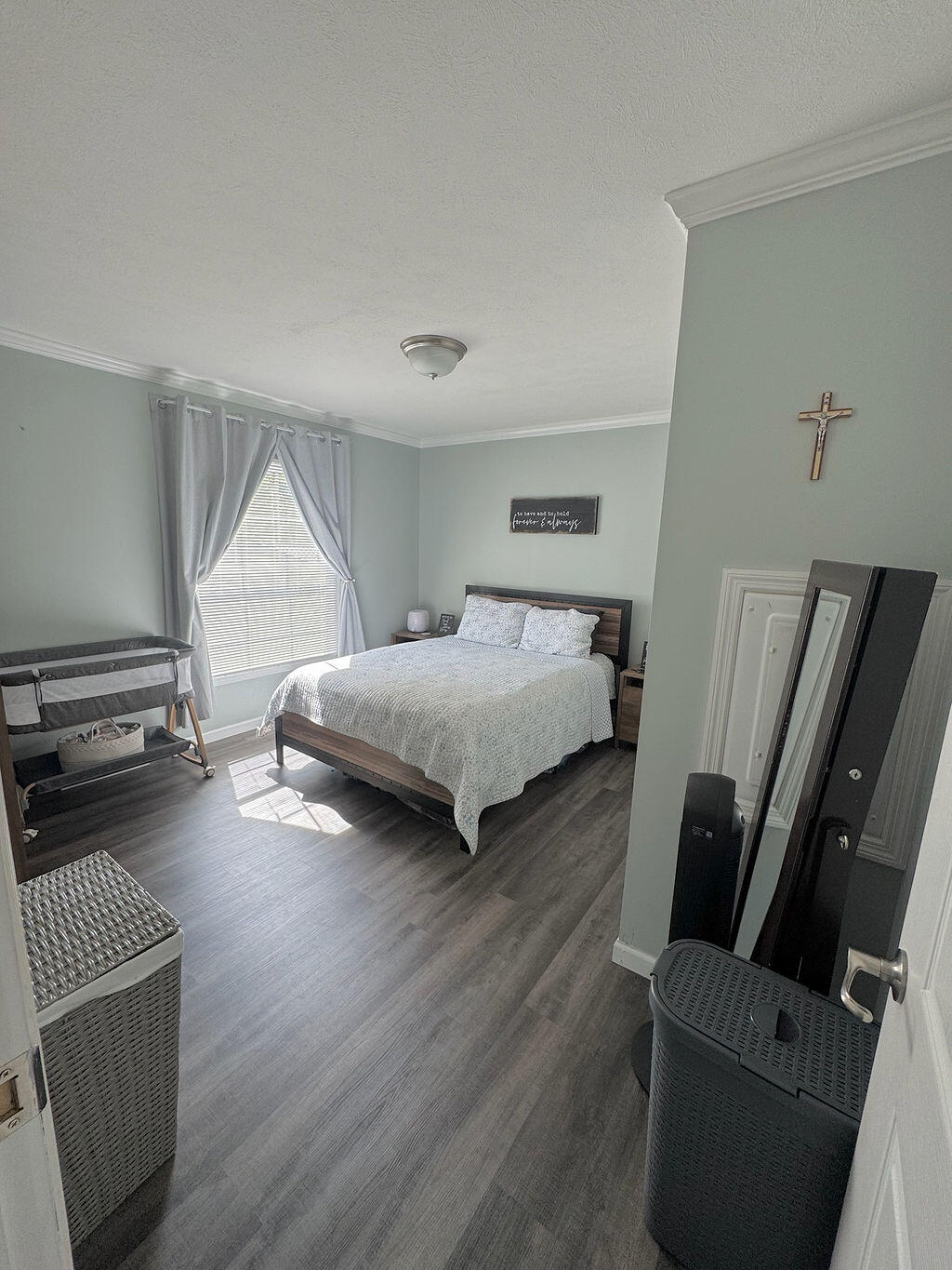 7 Lloyd Lane Holden ME 04429