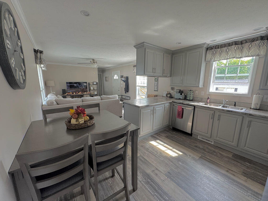 7 Lloyd Lane Holden ME 04429