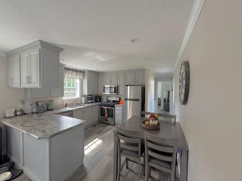 7 Lloyd Lane Holden ME 04429