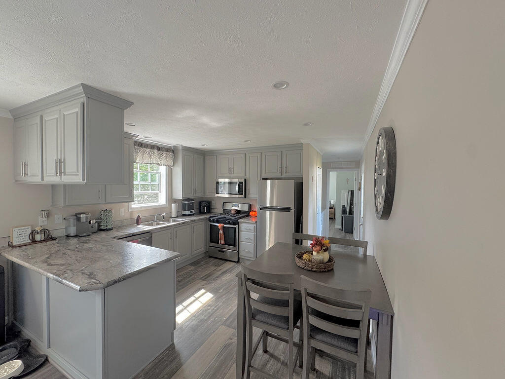 7 Lloyd Lane Holden ME 04429