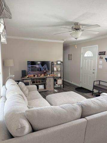 7 Lloyd Lane Holden ME 04429