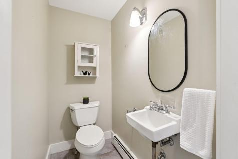 154 W Main Street Yarmouth ME 04096