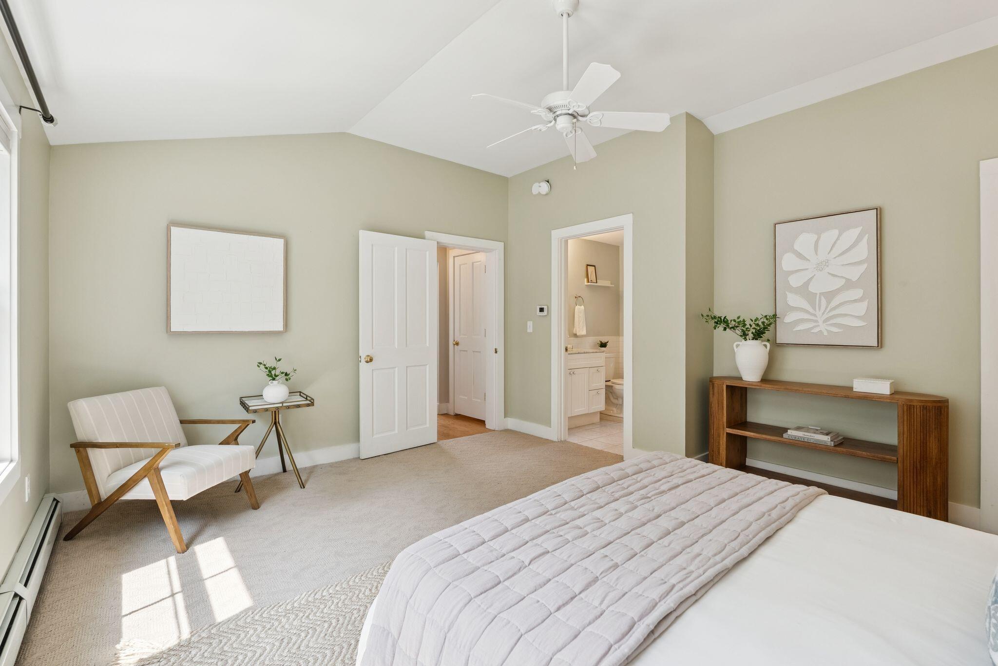 154 W Main Street Yarmouth ME 04096