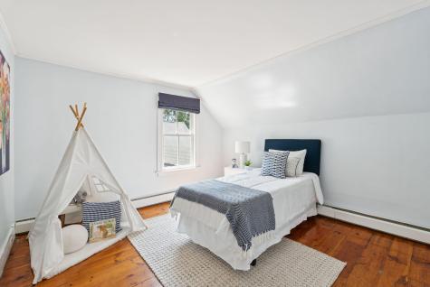 154 W Main Street Yarmouth ME 04096