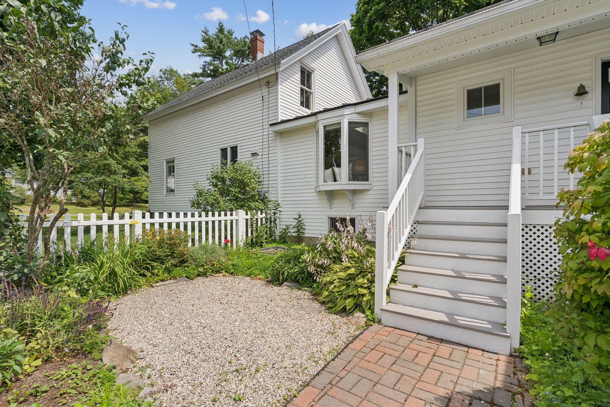 154 W Main Street Yarmouth ME 04096