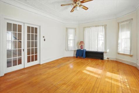 14 Central Street Winthrop ME 04364