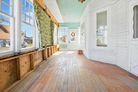 14 Central Street Winthrop ME 04364