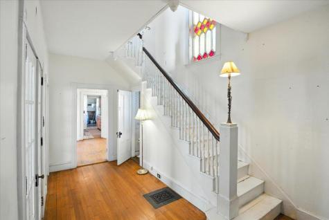 14 Central Street Winthrop ME 04364