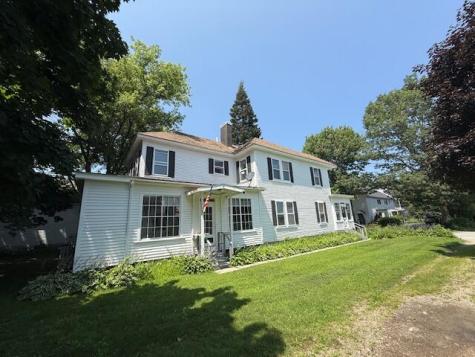 14 Central Street Winthrop ME 04364