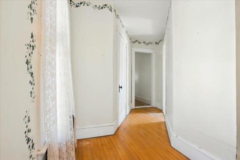 14 Central Street Winthrop ME 04364