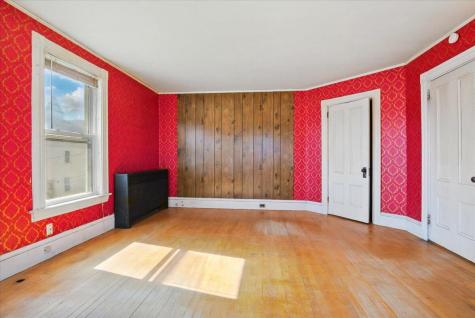 14 Central Street Winthrop ME 04364