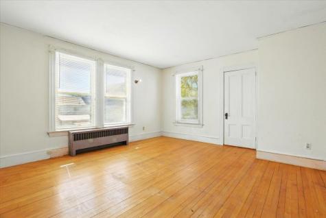 14 Central Street Winthrop ME 04364