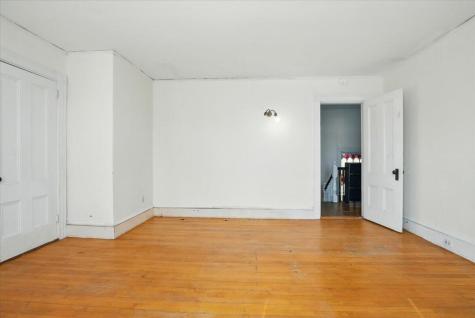 14 Central Street Winthrop ME 04364