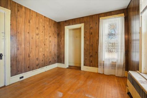 14 Central Street Winthrop ME 04364