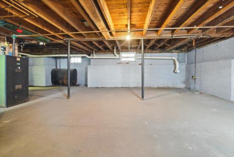 14 Central Street Winthrop ME 04364