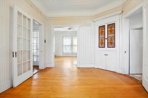 14 Central Street Winthrop ME 04364