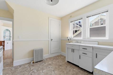 18 Byfield Road Portland ME 04103
