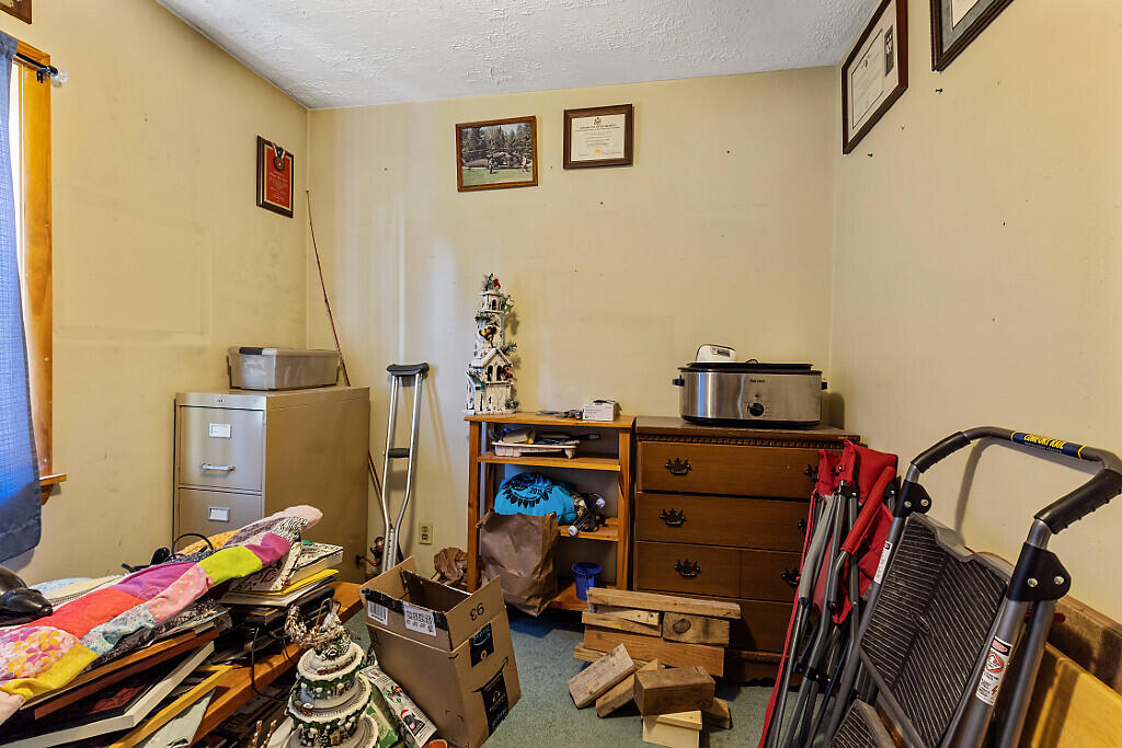 23 Mclaughlin Terrace Randolph ME 04346