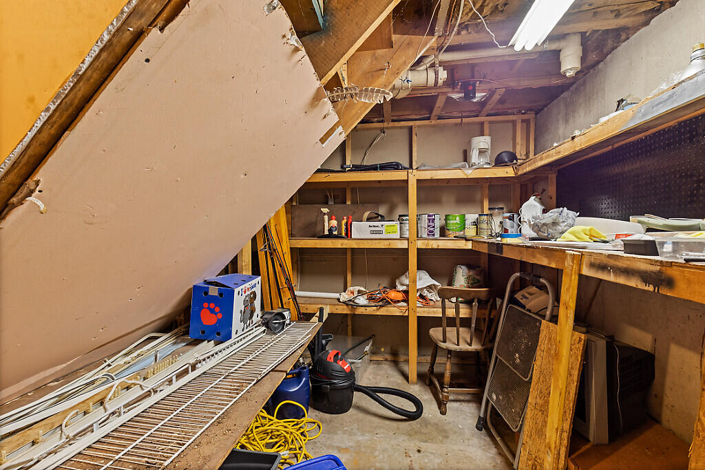 23 Mclaughlin Terrace Randolph ME 04346