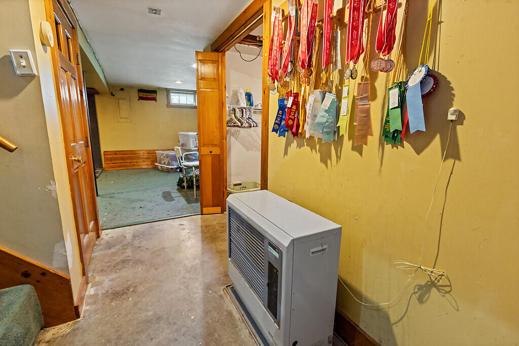 23 Mclaughlin Terrace Randolph ME 04346