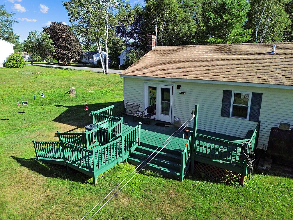 23 Mclaughlin Terrace Randolph ME 04346