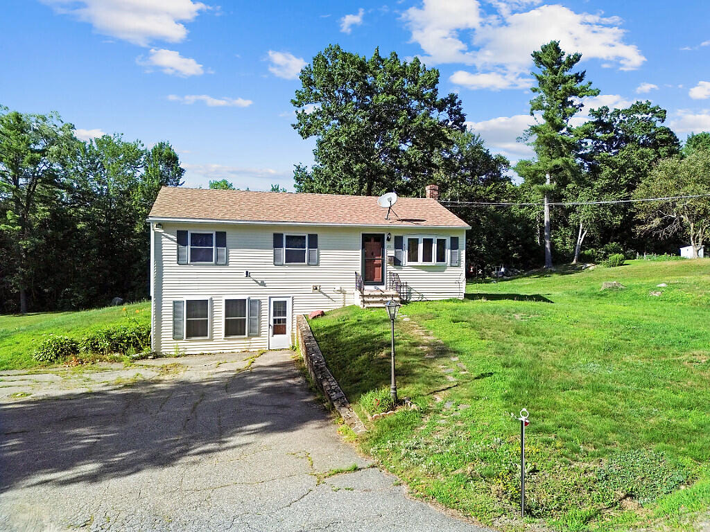 23 Mclaughlin Terrace Randolph ME 04346