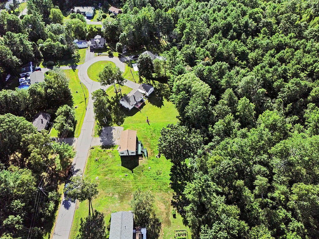 23 Mclaughlin Terrace Randolph ME 04346