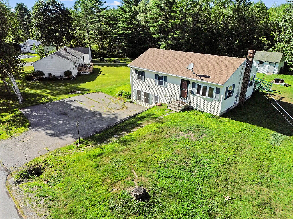 23 Mclaughlin Terrace Randolph ME 04346