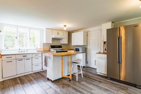 304 Beach Road Lincolnville ME 04849
