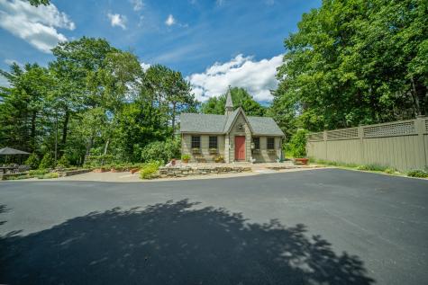 48 Old Searsport Avenue Belfast ME 04915