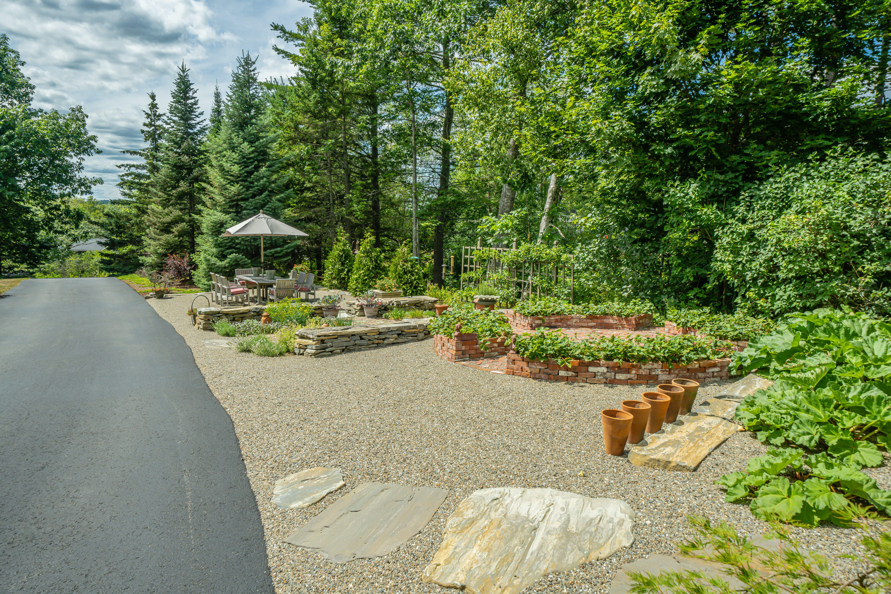 48 Old Searsport Avenue Belfast ME 04915