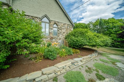 48 Old Searsport Avenue Belfast ME 04915