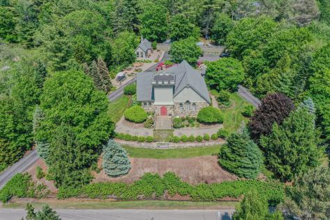 48 Old Searsport Avenue Belfast ME 04915