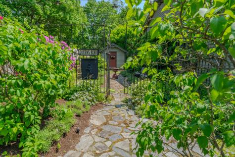 48 Old Searsport Avenue Belfast ME 04915