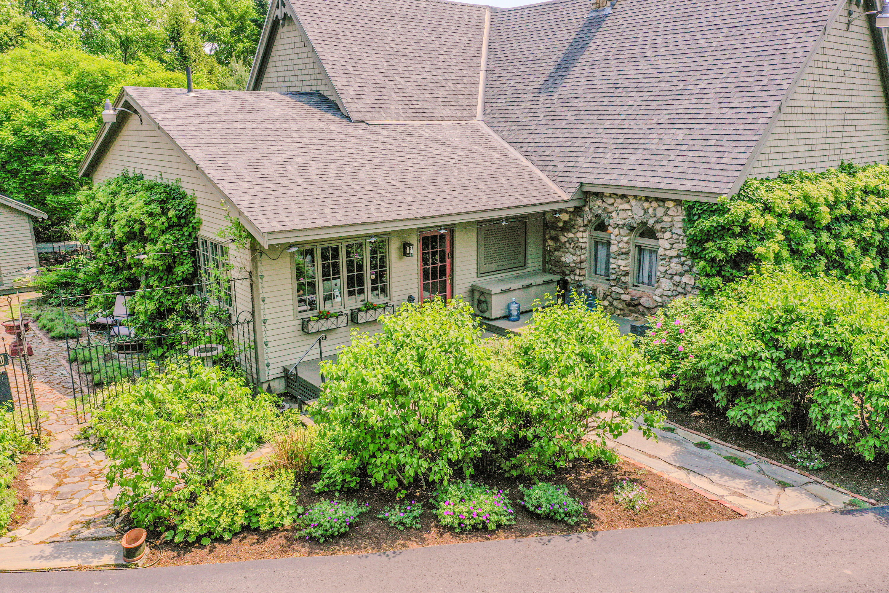 48 Old Searsport Avenue Belfast ME 04915