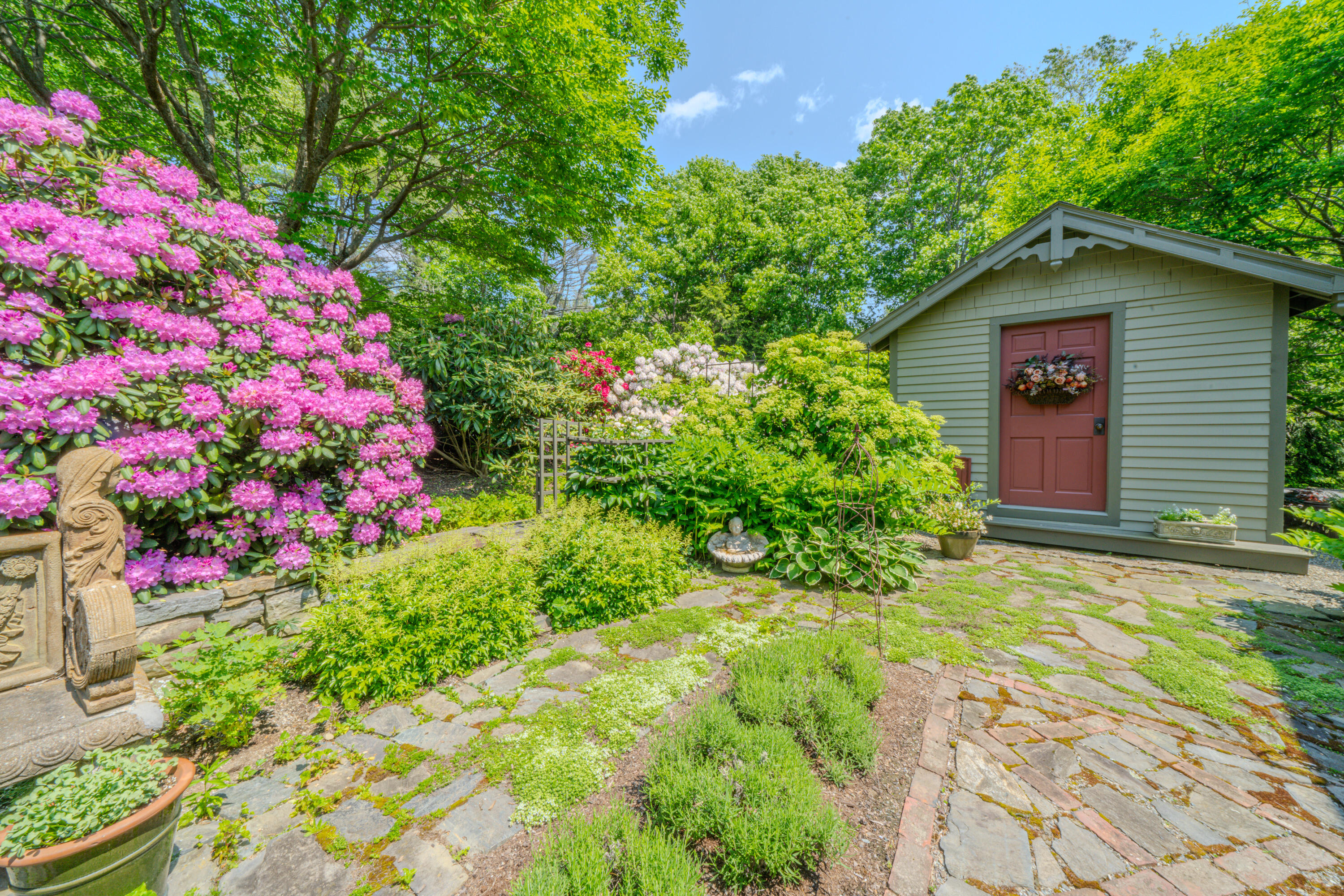 48 Old Searsport Avenue Belfast ME 04915