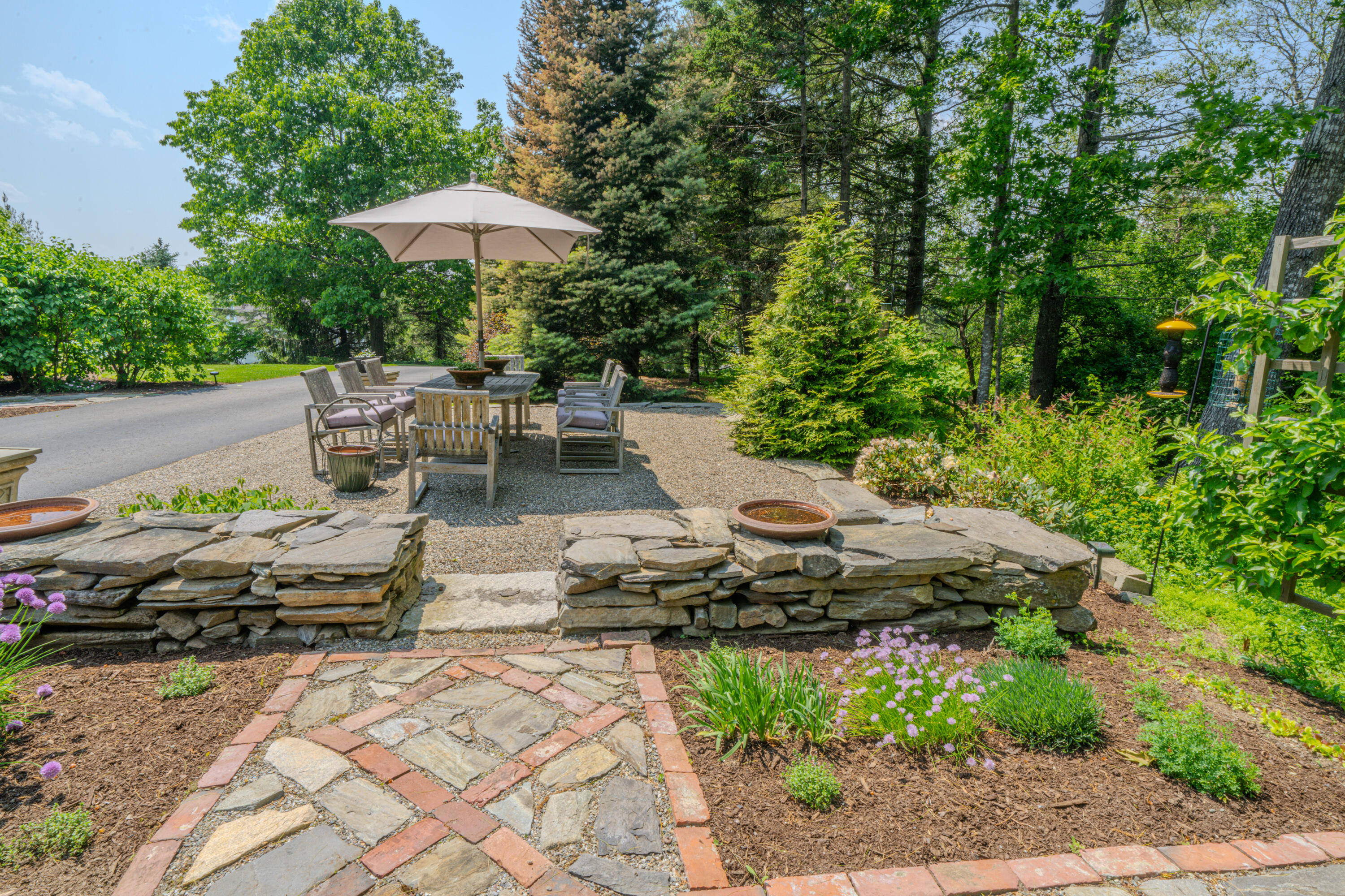 48 Old Searsport Avenue Belfast ME 04915