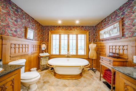48 Old Searsport Avenue Belfast ME 04915