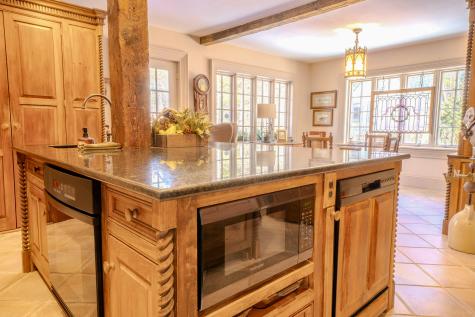 48 Old Searsport Avenue Belfast ME 04915