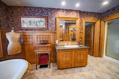 48 Old Searsport Avenue Belfast ME 04915