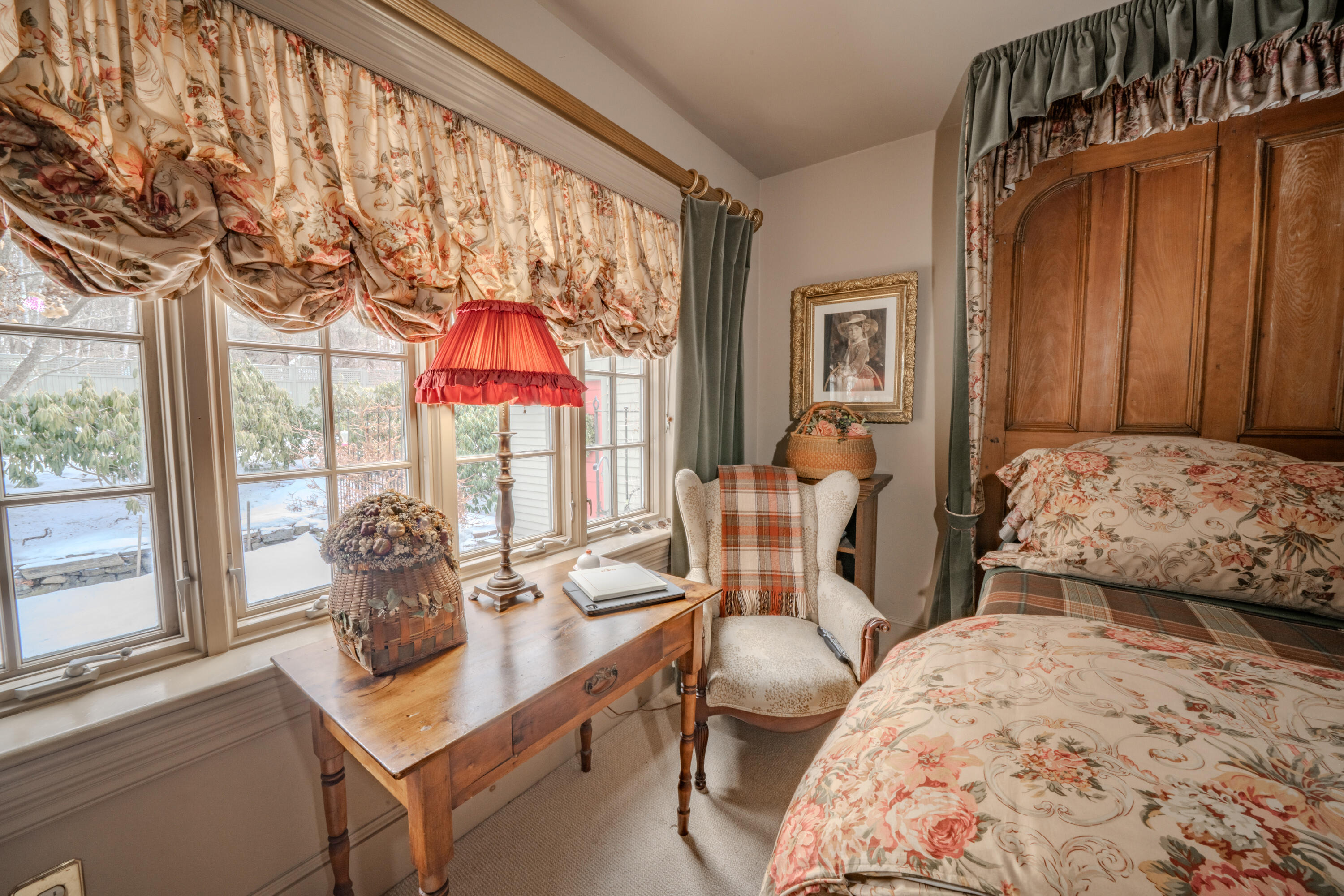 48 Old Searsport Avenue Belfast ME 04915