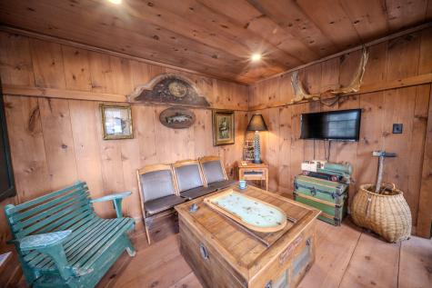 48 Old Searsport Avenue Belfast ME 04915