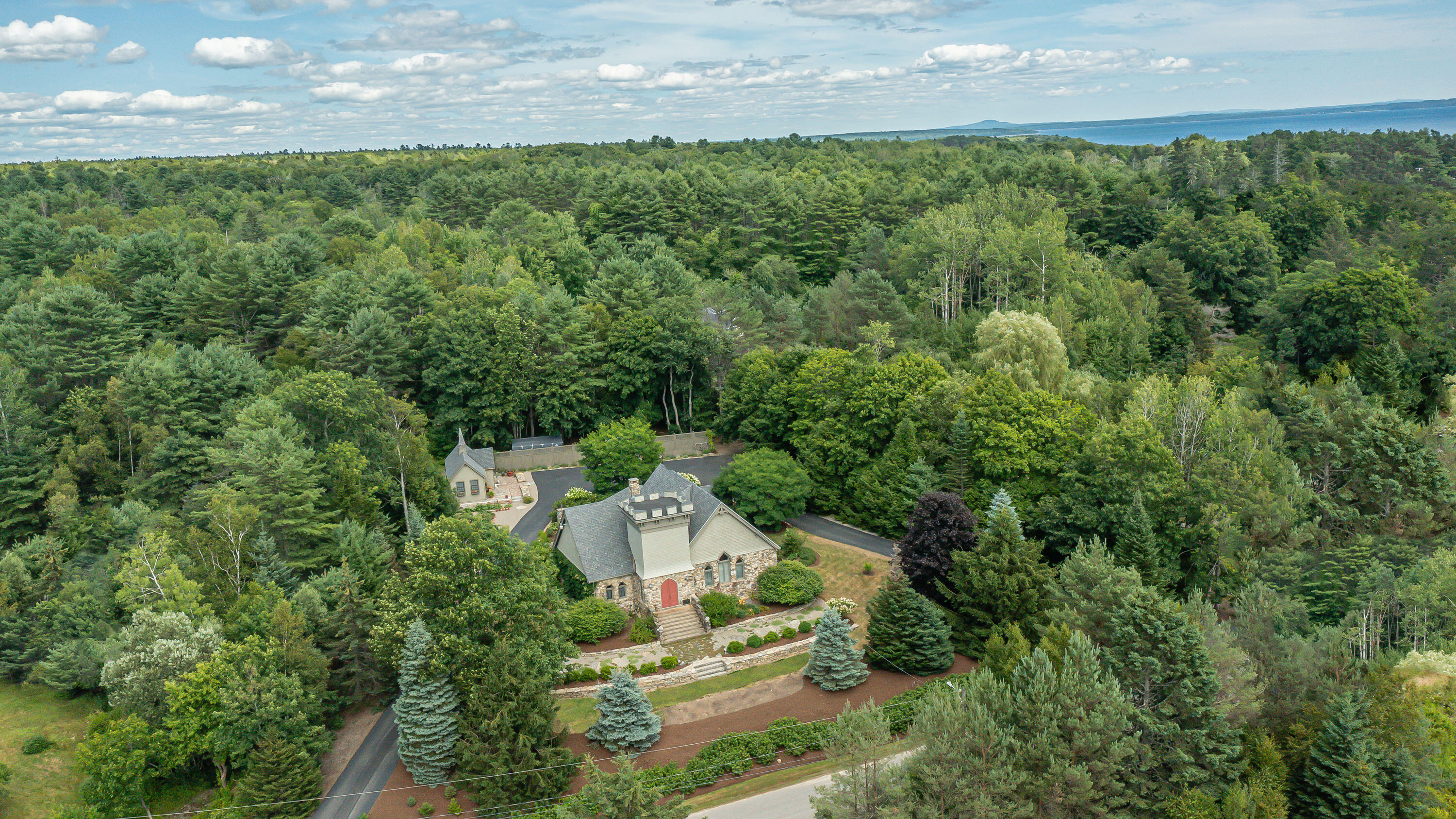 48 Old Searsport Avenue Belfast ME 04915